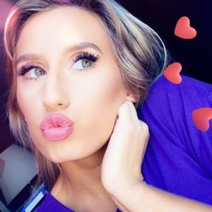 Meet your Posher, Lexy